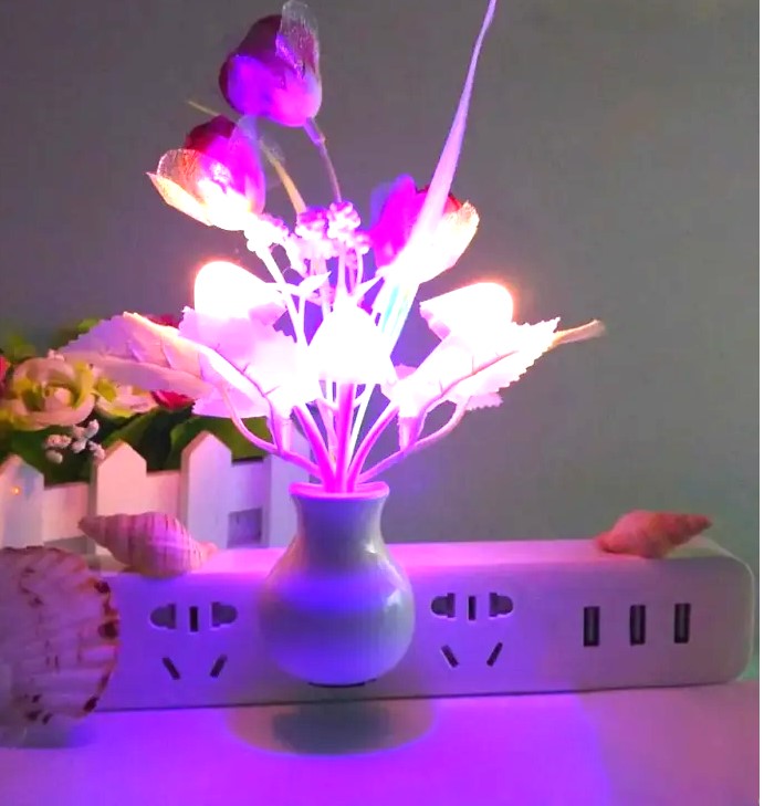 (4 Pcs) Romantic Auto Colour Changing Mushroom light